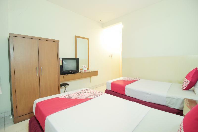 Capital O Galaxy Inn Бандунг Экстерьер фото